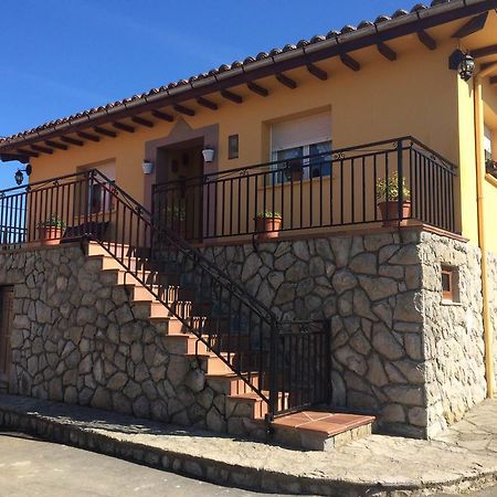 Gasthaus Casa Mariana Llames de Parres Exterior foto
